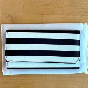 KUT from the Kloth wallet. Black/white stripes NEW